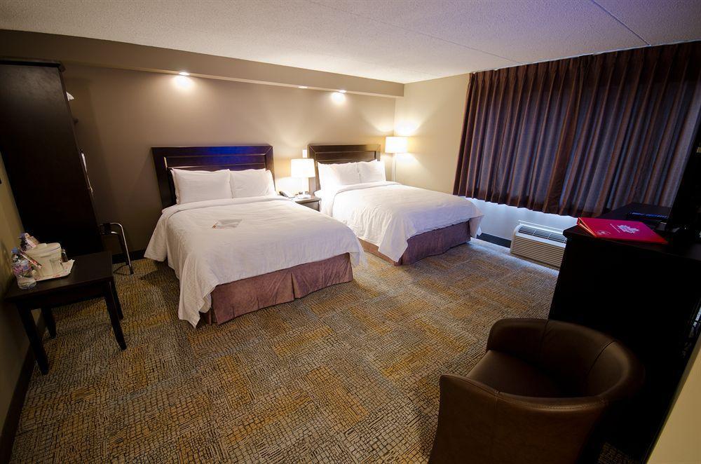 Express By Canad Inns Winnipeg Exteriér fotografie